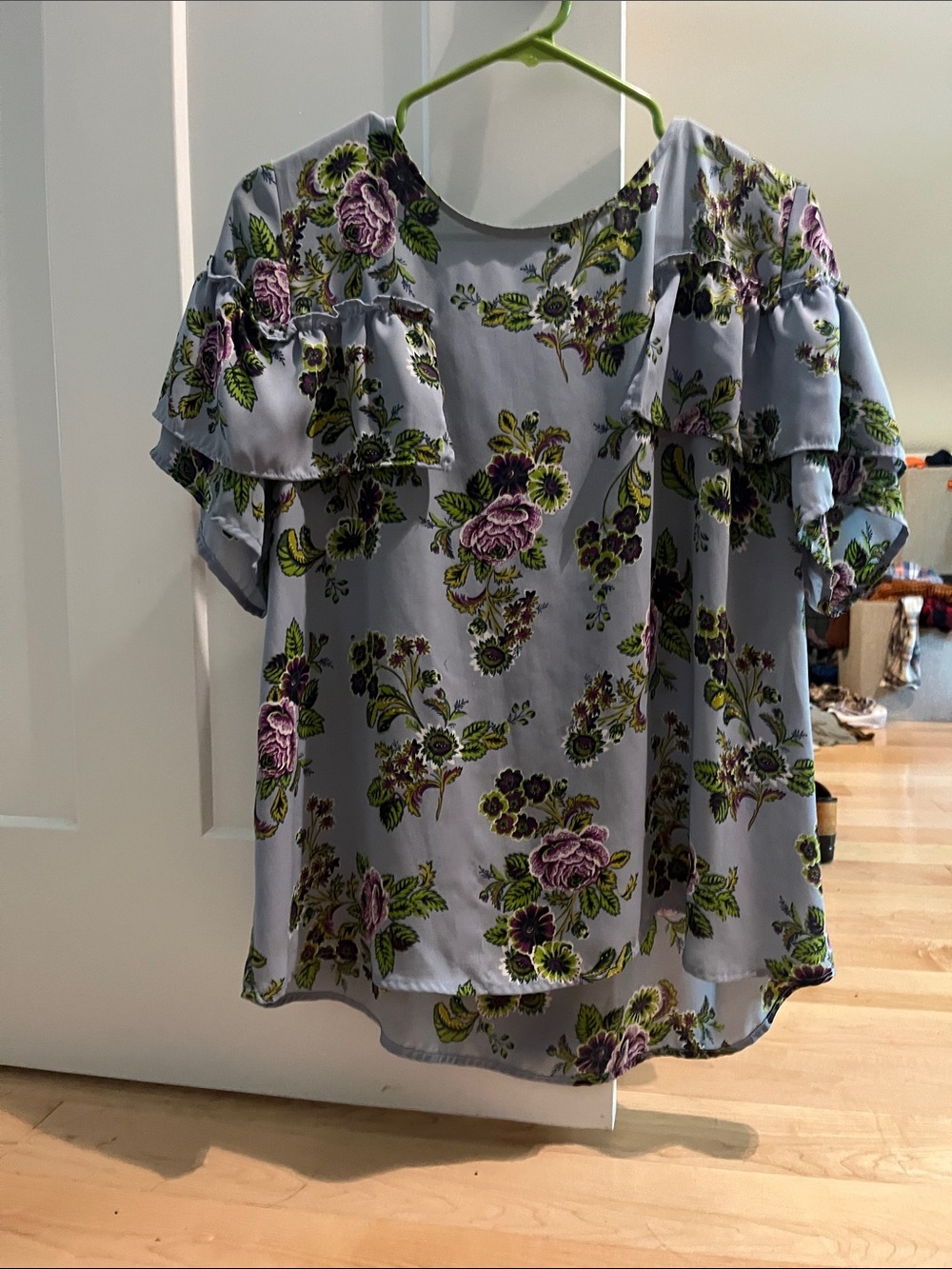 Xhilaration Lavender Floral Ruffle Sleeve Blouse